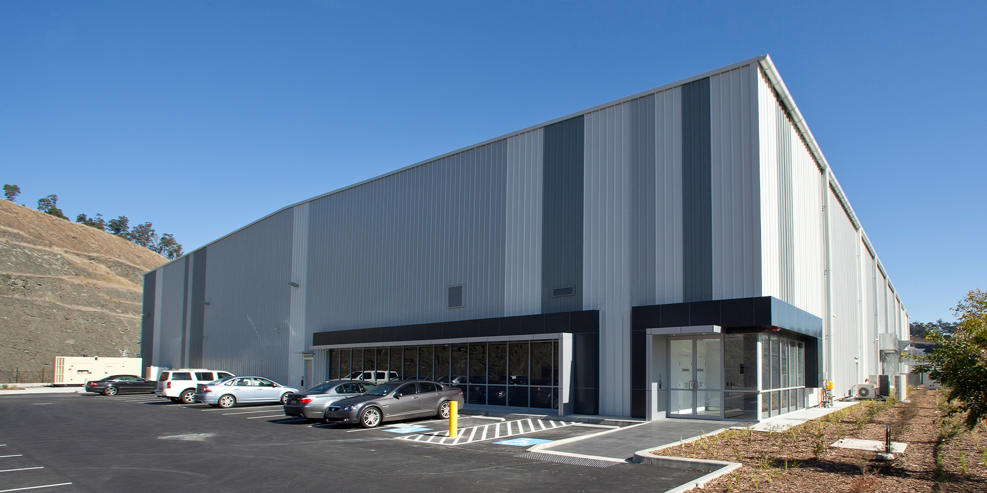 5 BASALT ROAD | UPS FACILITY